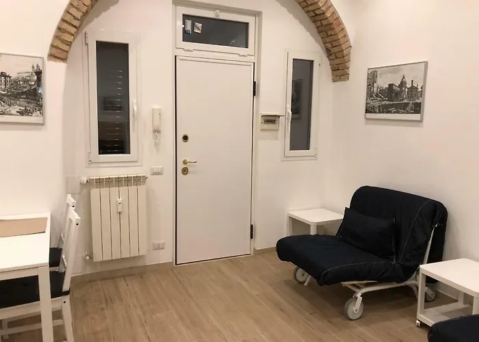 San Lorenzo University Flat